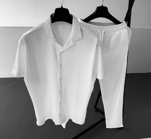 L I H A F ensemble Rido chemise and pants, elegant and comfortable women's clothing, shown in a stylish casual outfit.